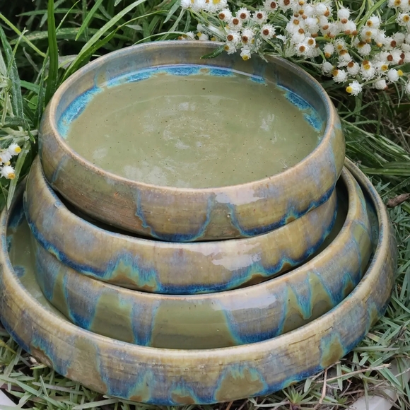 Set of 4 modern handmade ceramic plates - Picture 2 of 3